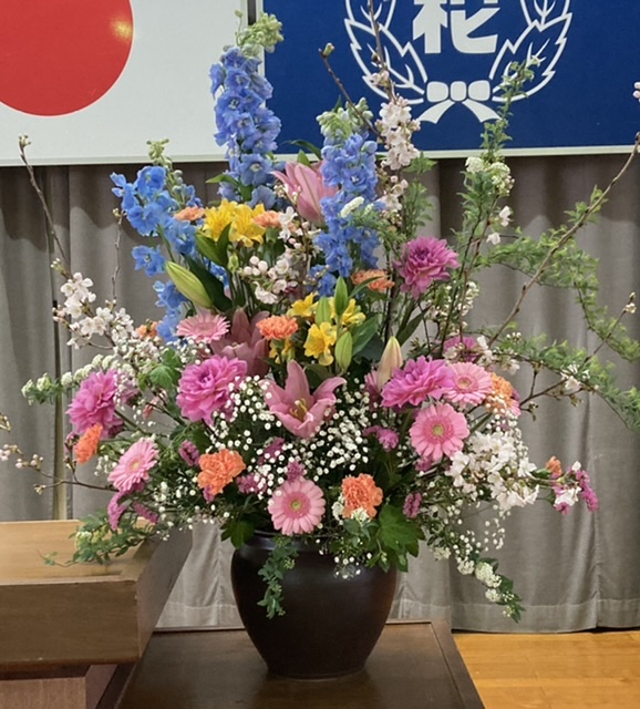 6d9c7597a66d45f9b090174b1ba1c54e