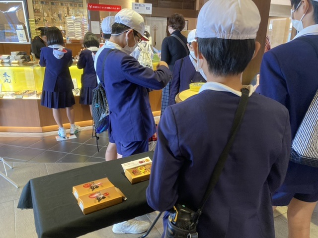 F5bf8eb52a1b44fc881523606b2e989b